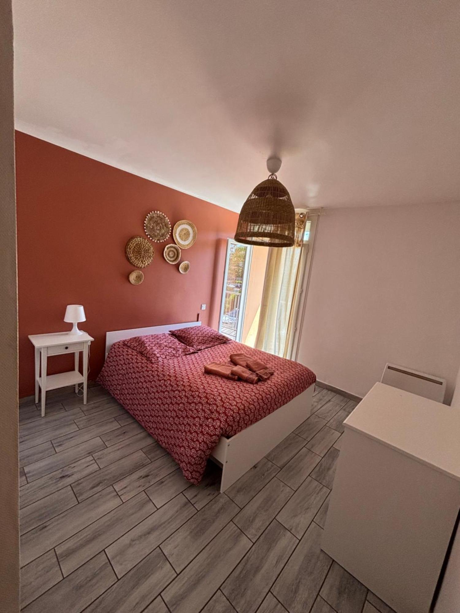 Le Cocon D'Oce - Wifi, Parking, Arrivee Autonome, A 15 Minutes De La Plage Beziers Exterior photo
